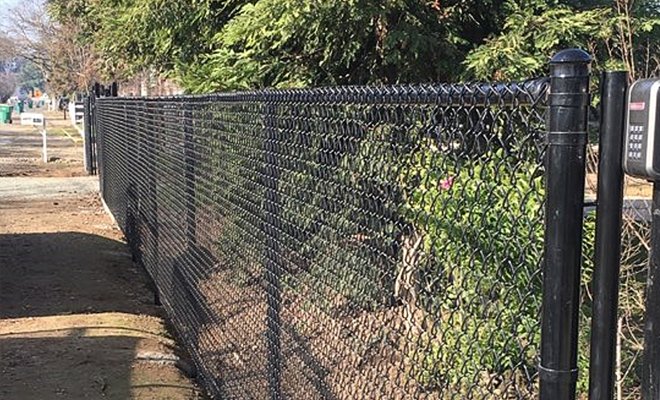 21. Chain-Link Fences: Cost-Effective and Reliable