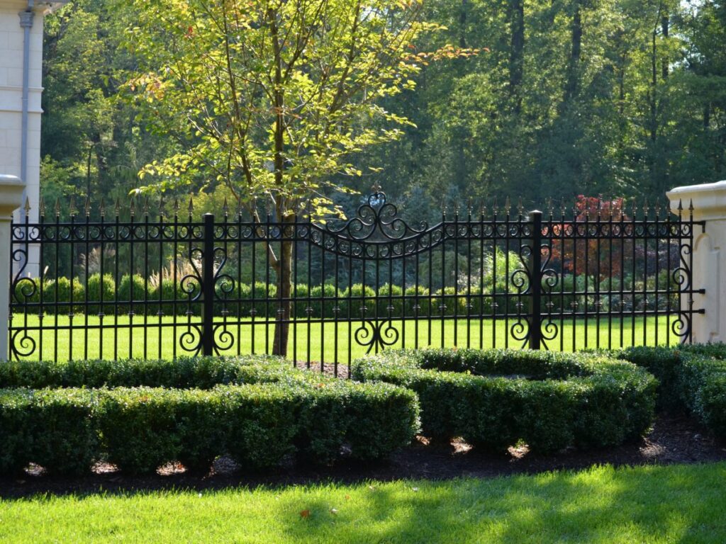 5. Unveiling the Strength and Elegance of Metal Fences