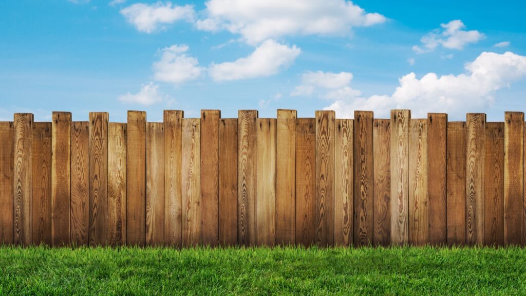 8. Understanding the Pros and Cons of Different Fence Types