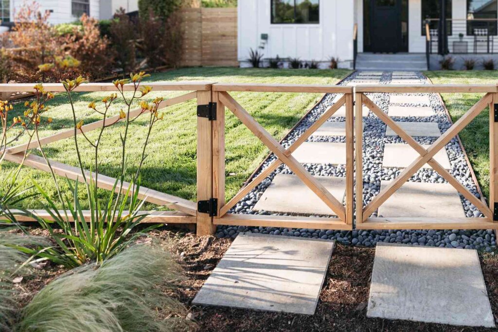 Decorative Fence Ideas for Your Garden