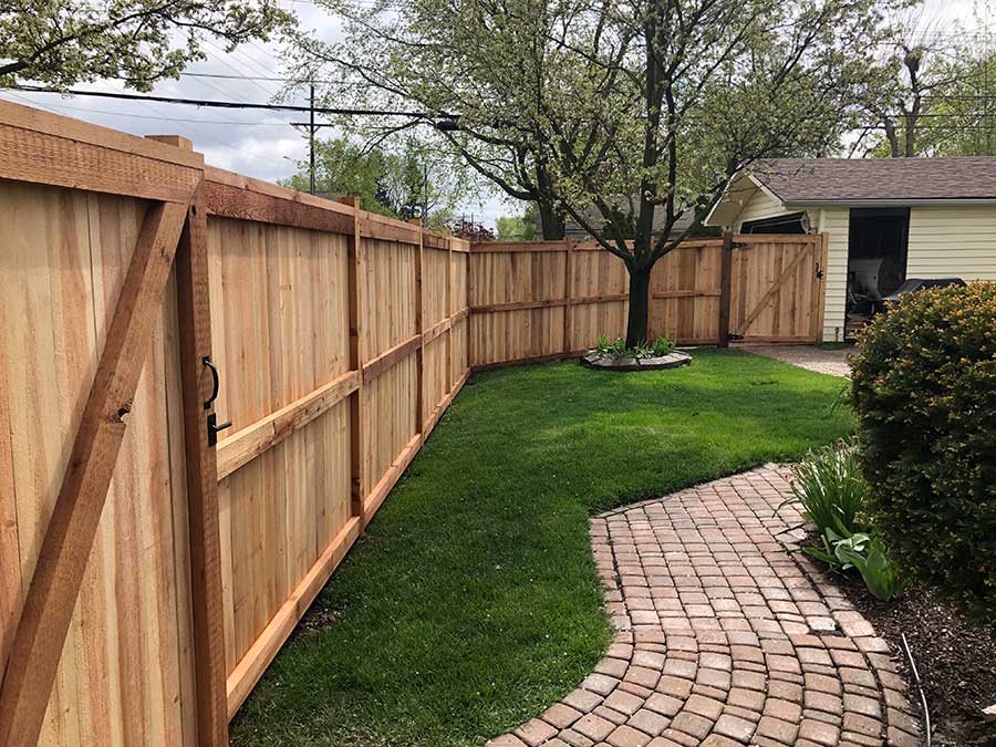 Fence Repair: When to DIY and When to Call a Pro