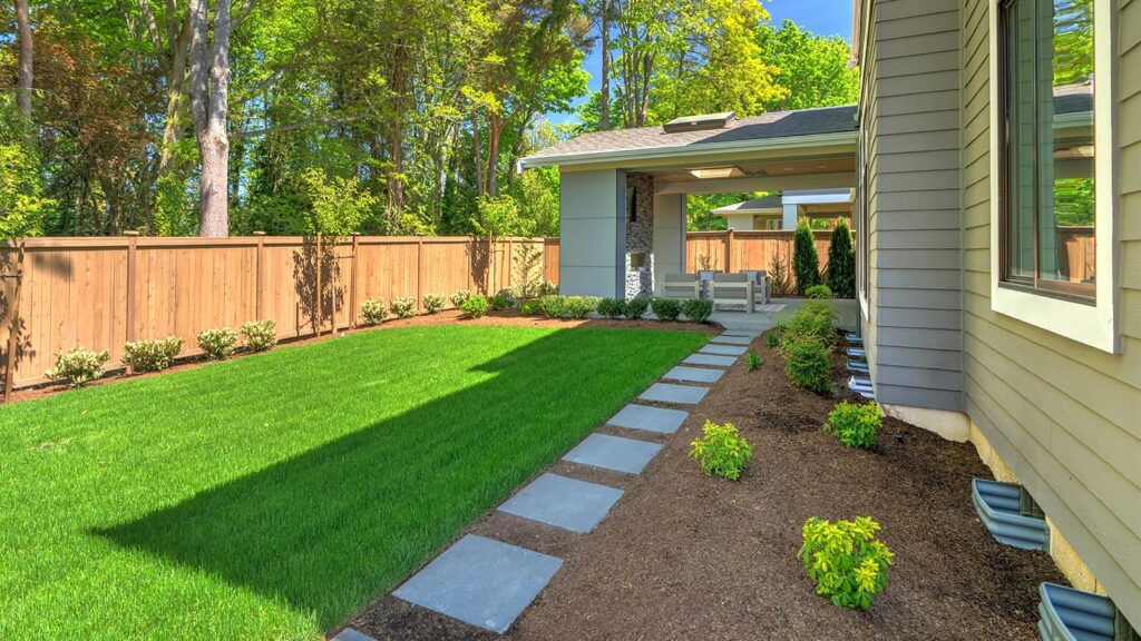 Increasing Your Homes Privacy with a Fence