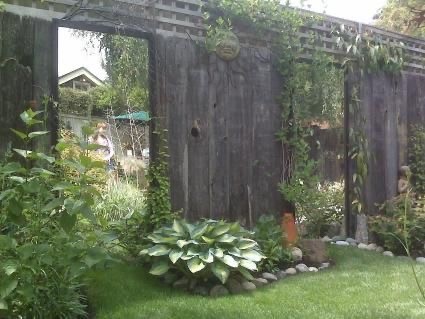 The Benefits of Adding Mirrors to Your Fence