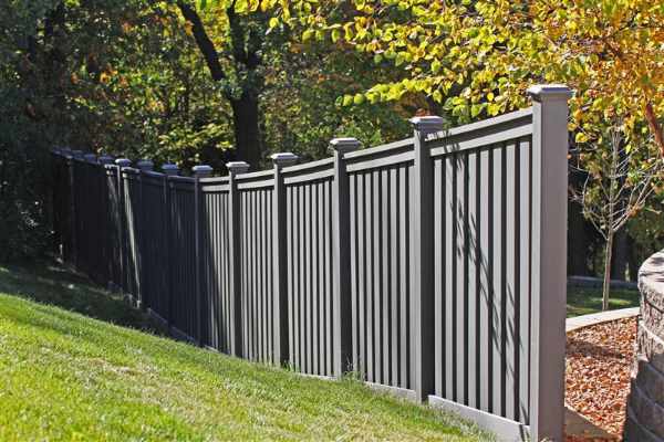 The Pros and Cons of Composite Fencing