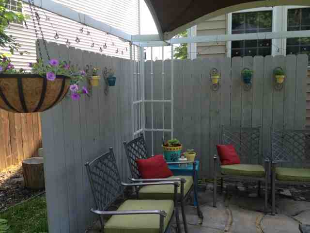 The Role of Fences in Creating Outdoor Rooms