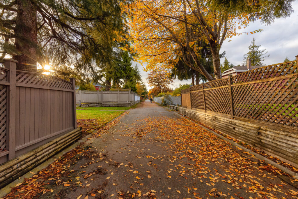 37. Understanding Neighborhood and HOA Fence Regulations