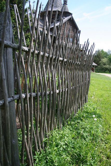 77. Achieving a Rustic Look with Weathered Fences