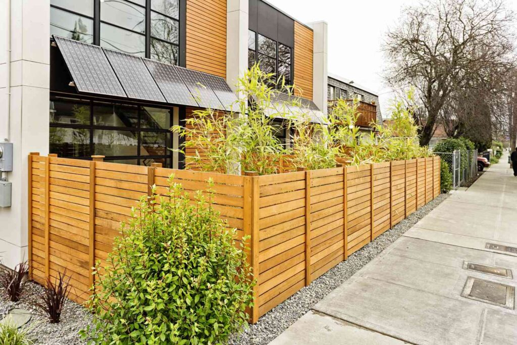 109. The Pros and Cons of Horizontal Slatted Fences