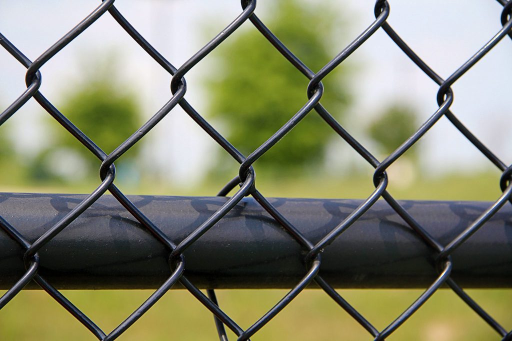 126. The Benefits of Chain-Link Fences with Privacy Slats
