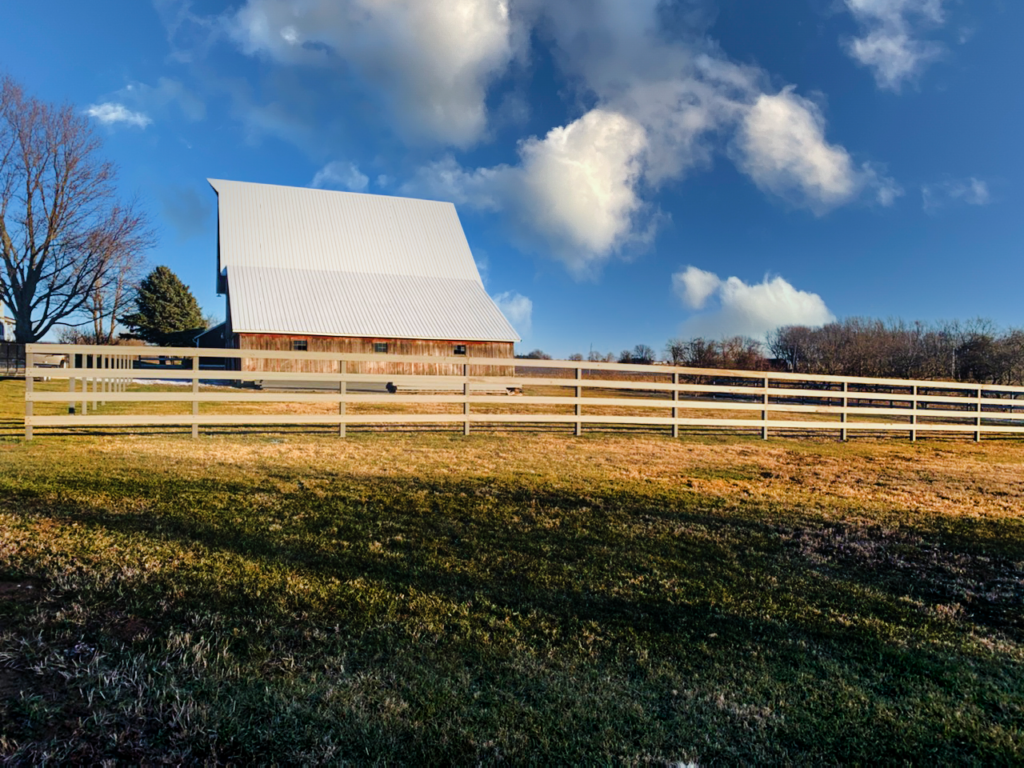 143. The Pros and Cons of Recycled Plastic Fences