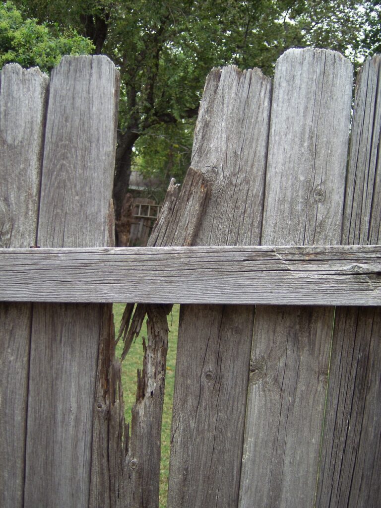 How To Cover Fence Gaps For Privacy